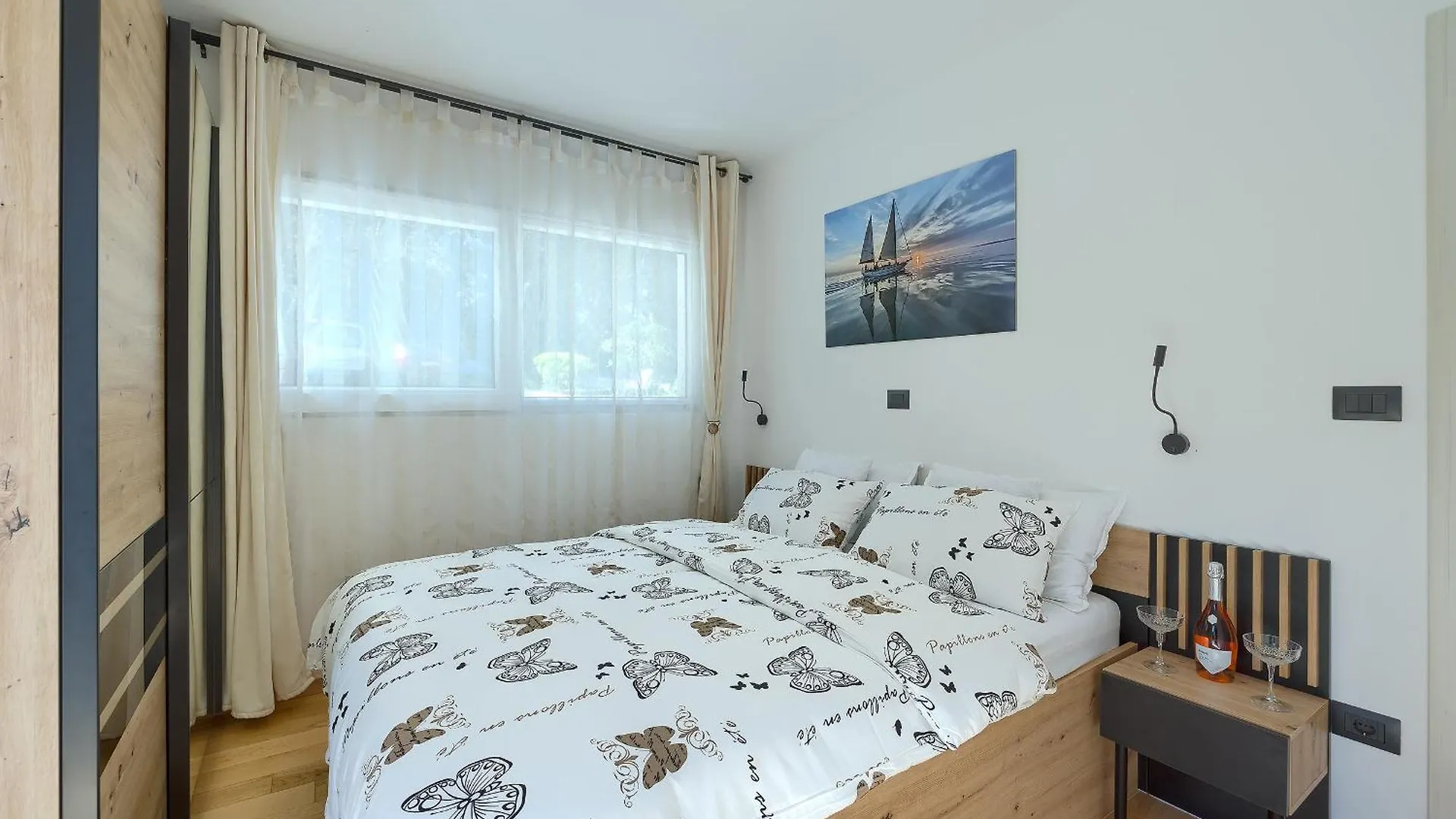 Luxury Apartman Niko Banjole 0*,