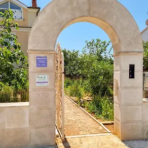  Apartment Eleonora